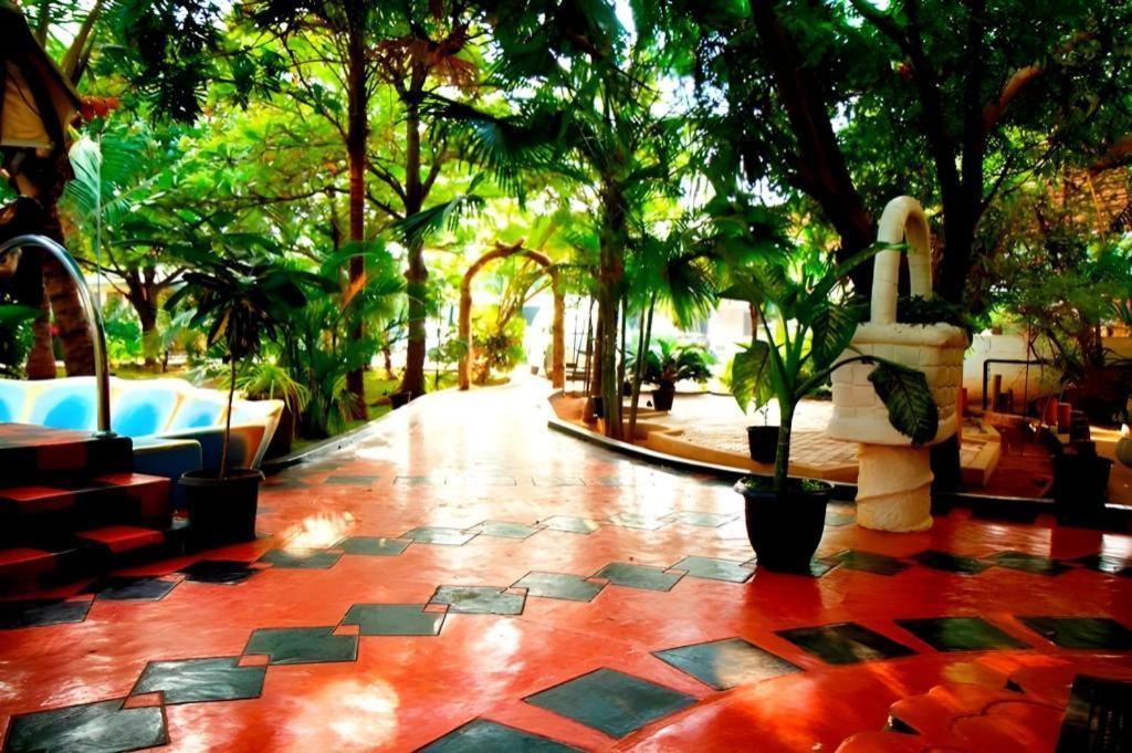 Tilko City Hotel Jaffna Eksteriør billede